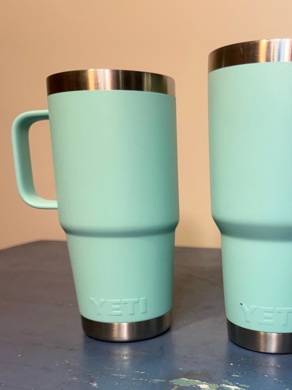 YETI 20 ounce Seafoam Rambler Travel Mug + 30 ounce Tumbler Lot of 2 - Picture 3 of 13
